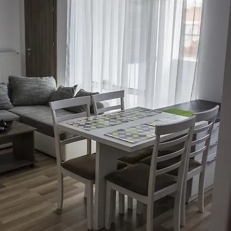 Teodora's Center Apartment *